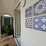 Sara Futura Πανσιόν 4*